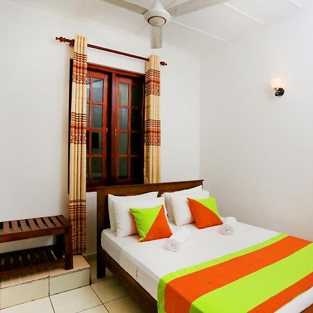 Citrus Cafe & Restaurant Otel Kandy Dış mekan fotoğraf