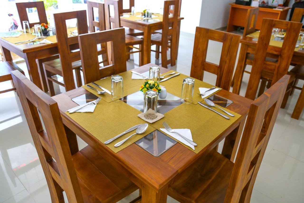 Citrus Cafe & Restaurant Otel Kandy Dış mekan fotoğraf